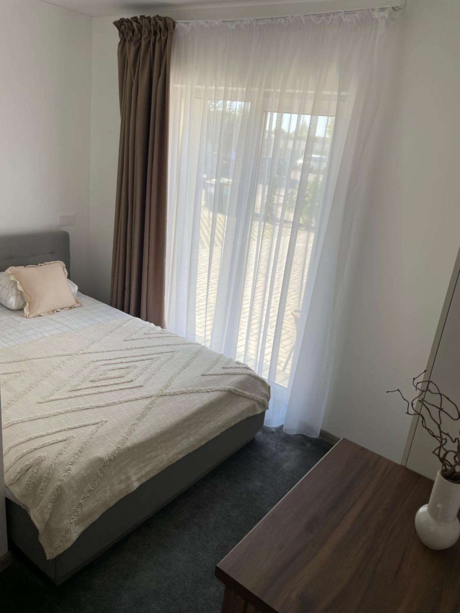 Izabeles Apartamentai Паланга Екстер'єр фото