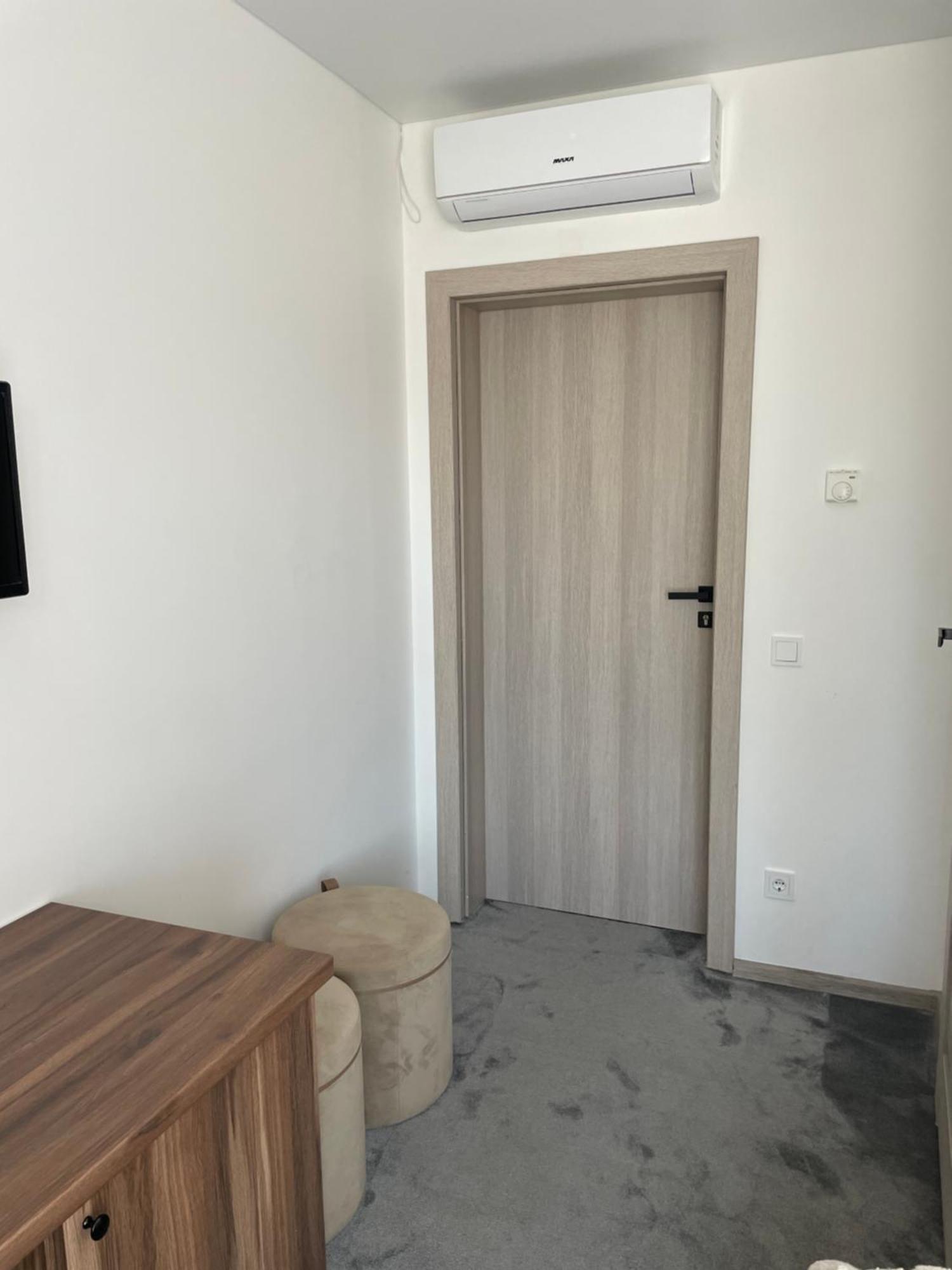 Izabeles Apartamentai Паланга Екстер'єр фото