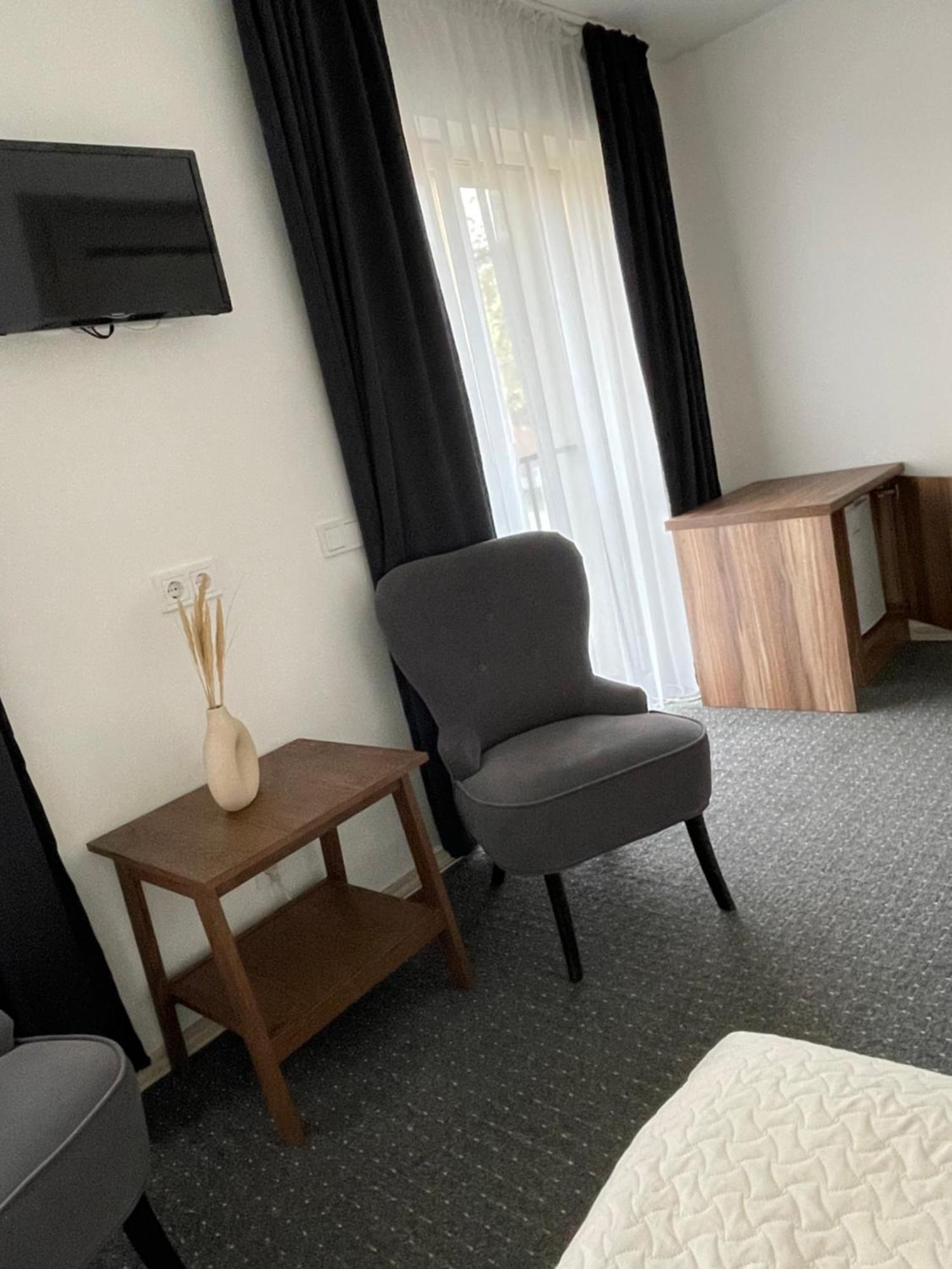 Izabeles Apartamentai Паланга Екстер'єр фото
