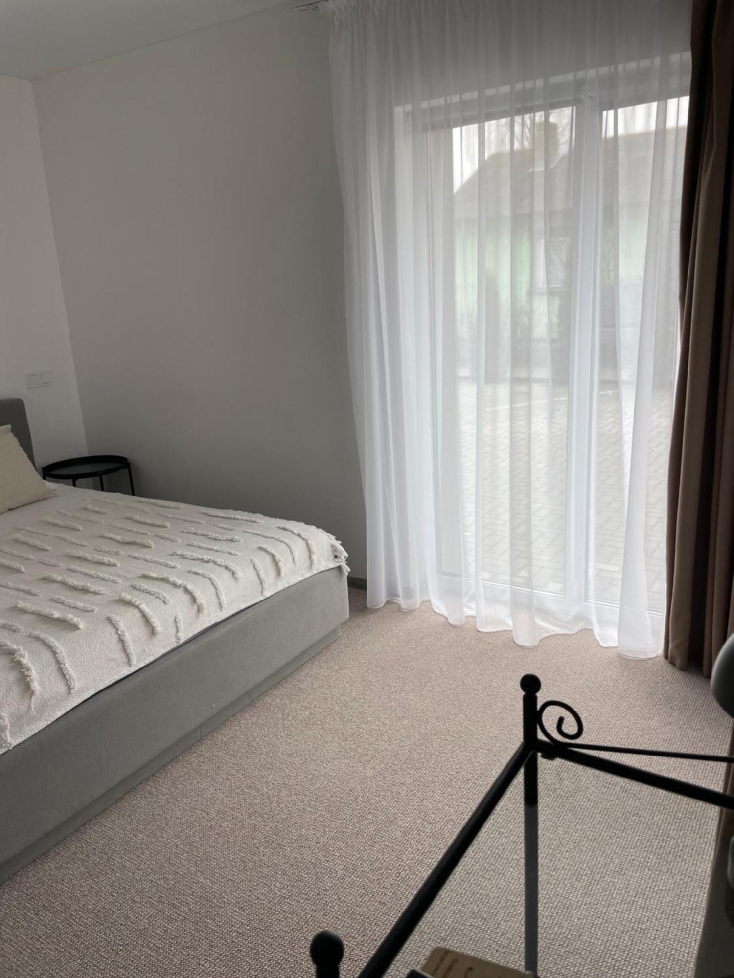 Izabeles Apartamentai Паланга Екстер'єр фото
