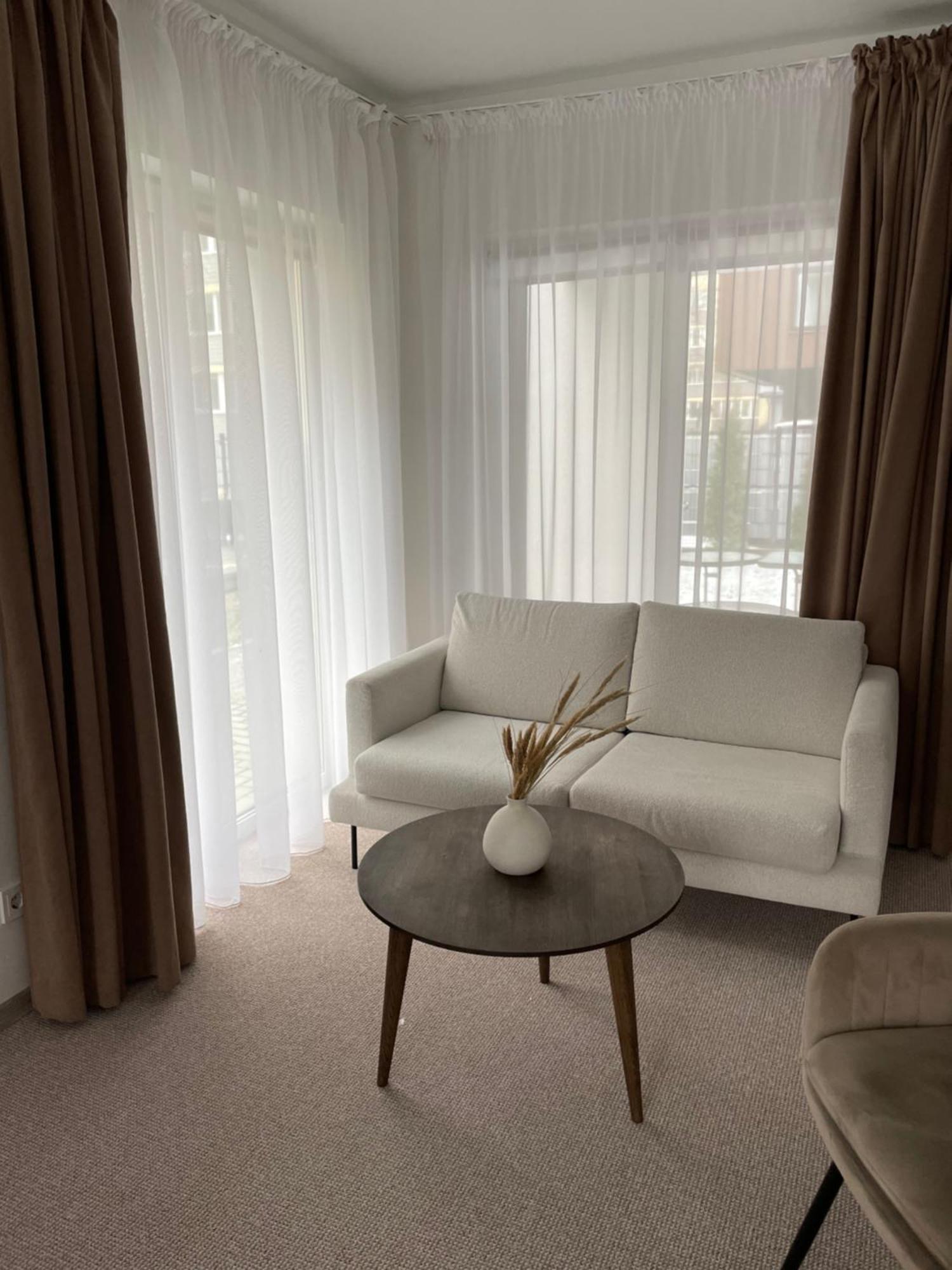 Izabeles Apartamentai Паланга Екстер'єр фото