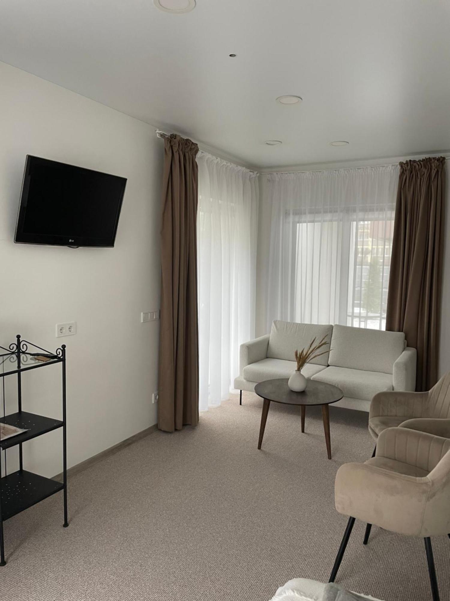 Izabeles Apartamentai Паланга Екстер'єр фото